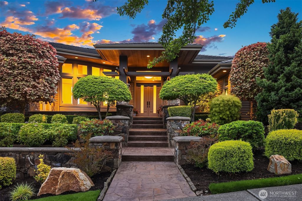 Photo of 3052 NE Harrison Street, Issaquah, WA 98029 (MLS # 2558881)