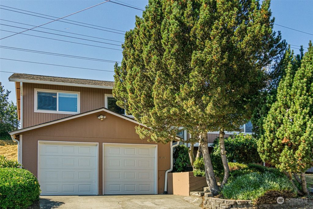 Photo of 9343 48th Avenue S, Seattle, WA 98118 (MLS # 1998986)