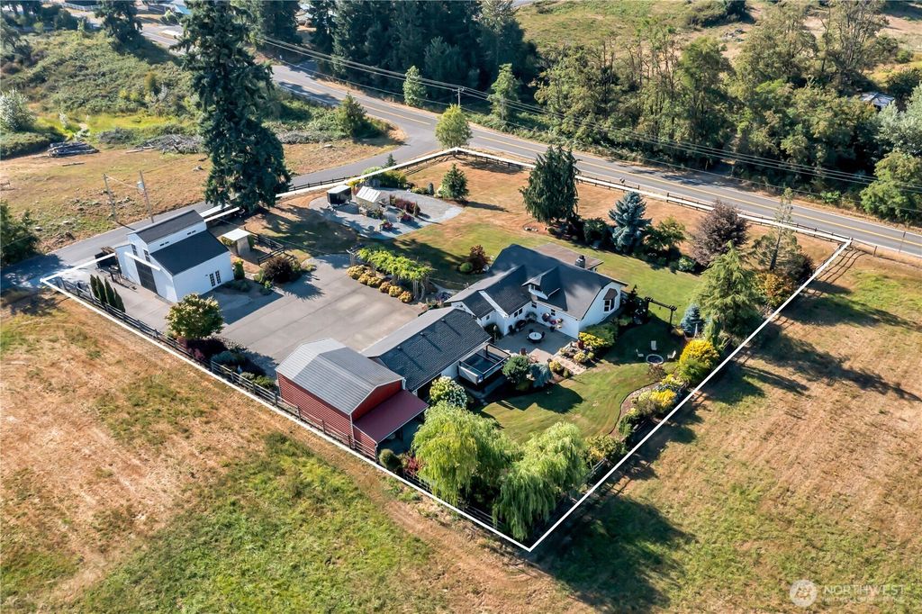 Photo of 20017 SE 384th Street, Auburn, WA 98092 (MLS # 2414785)