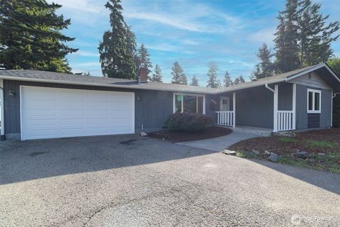 Photo of 12211 109TH Avenue Ct E, Puyallup, WA 98374 (MLS # 2436884)