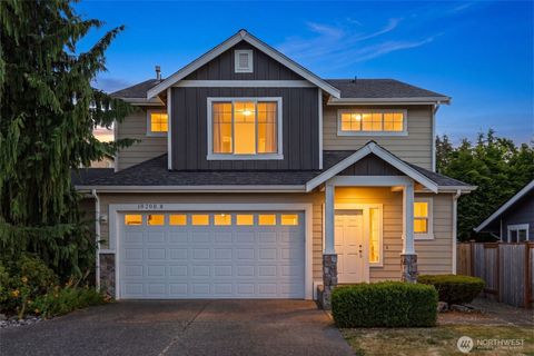 Photo of 18208 2nd Place W #B, Bothell, WA 98012 (MLS # 2546435)