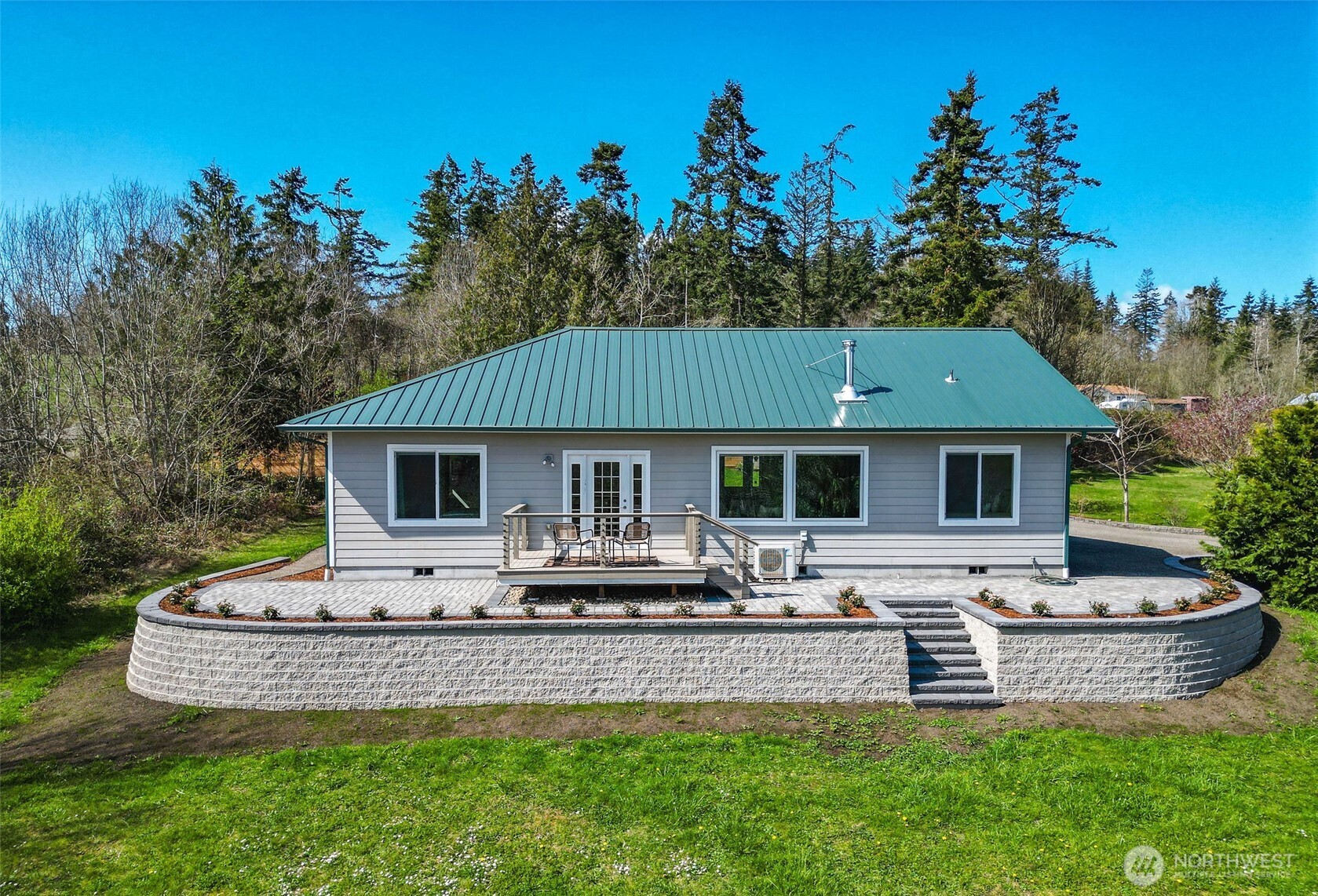 212 Jacobsen Drive +212A