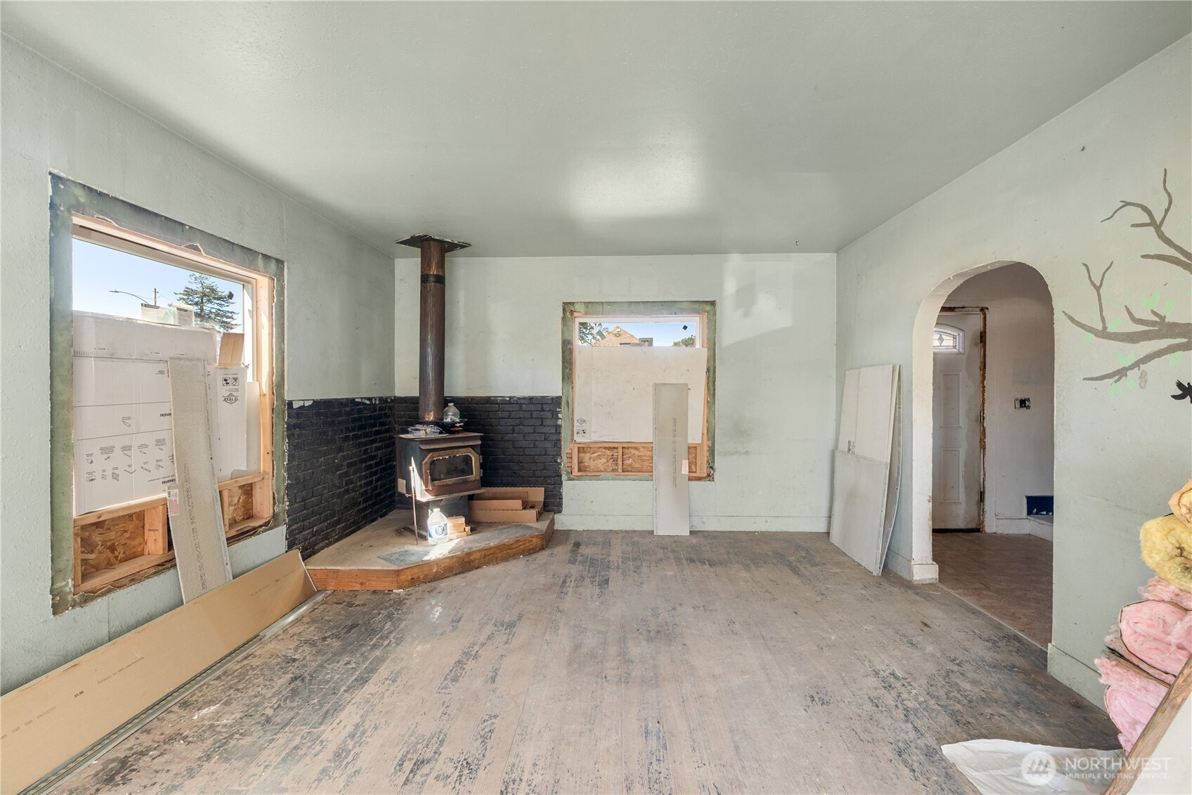 515 W 1st Street