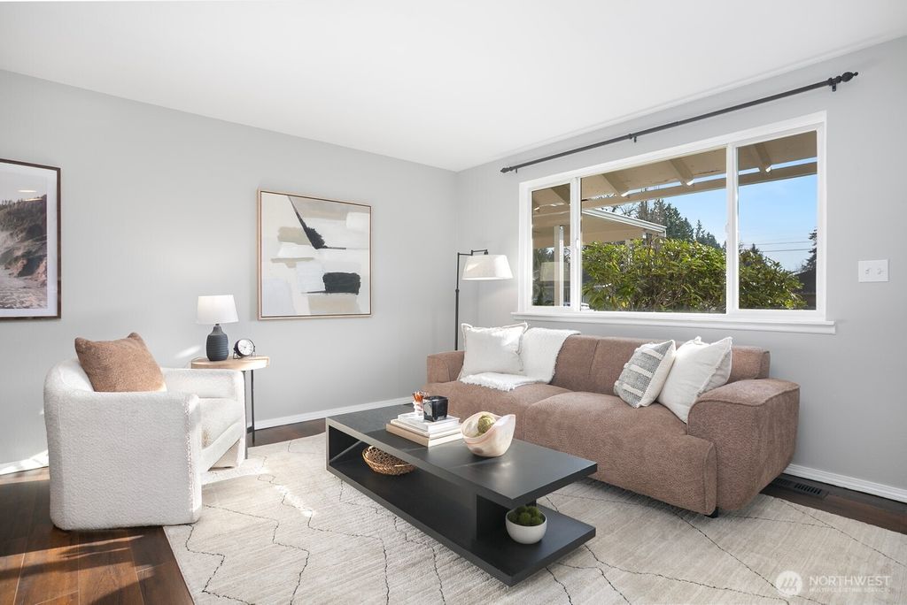 Photo of 4106 SE 3rd Place, Renton, WA 98059 (MLS # 2471544)