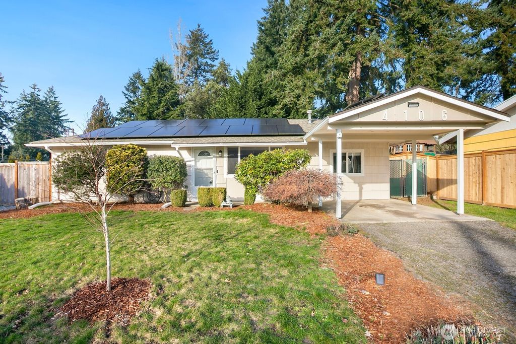 Photo of 4106 SE 3rd Place, Renton, WA 98059 (MLS # 2471544)