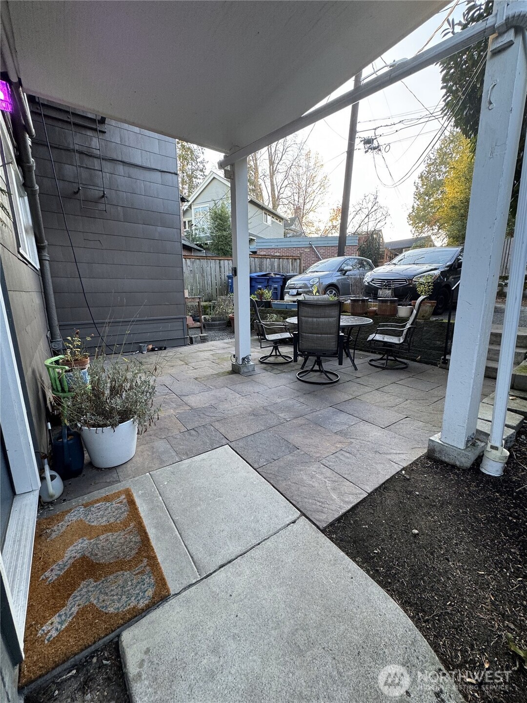 5703 18th Avenue NE
