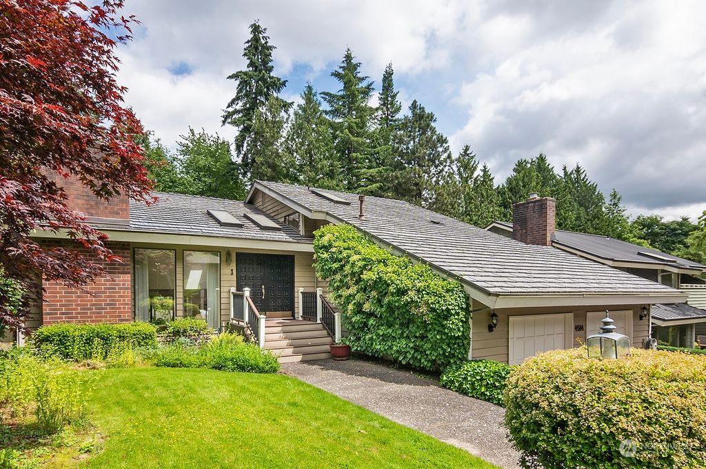 Photo of 4514 NE 92nd Street, Seattle, WA 98115 (MLS # 2252287)