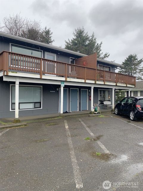 757 Ocean Court NW 20 Ocean Shores WA 98569