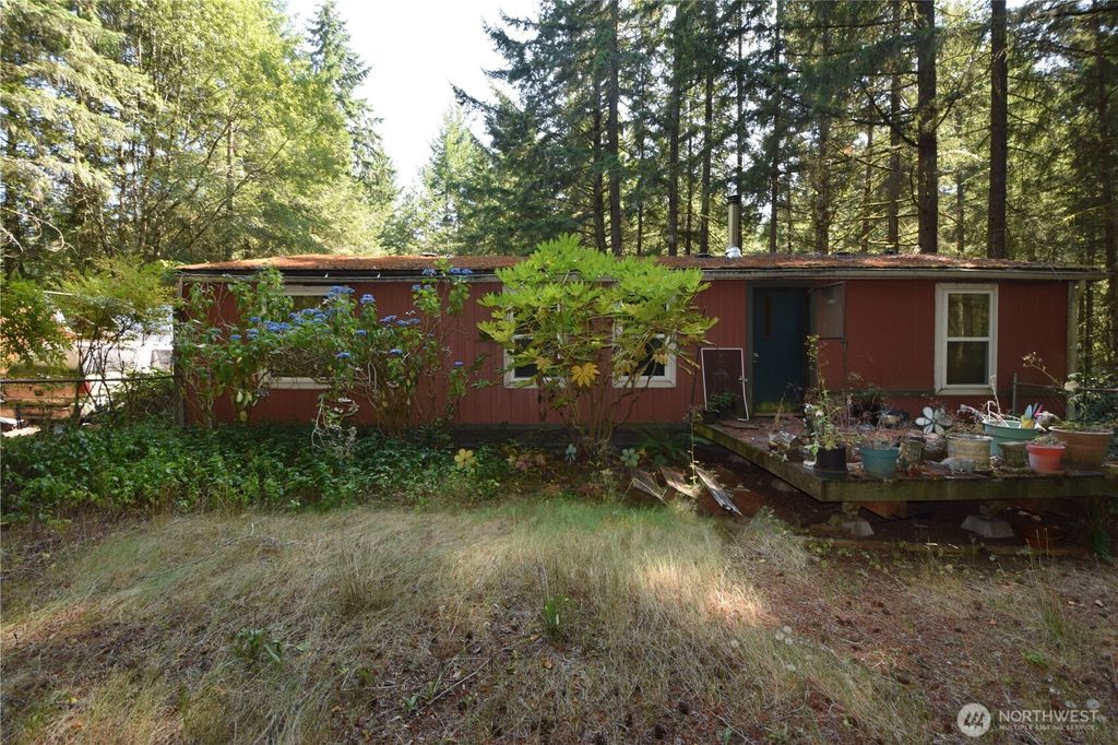 Photo of 3312 SE Badger Lane, Port Orchard, WA 98367 (MLS # 2559756)
