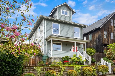 Photo of 227 29th Avenue E, Seattle, WA 98112 (MLS # 2507771)