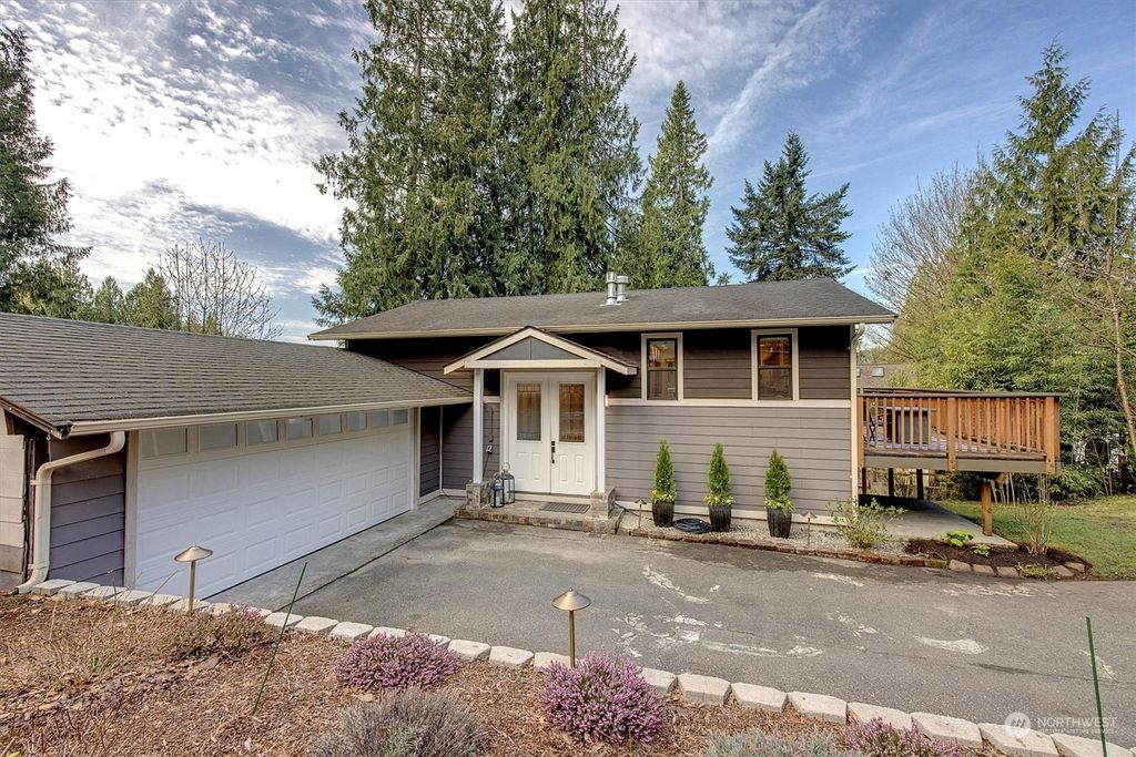 Photo of 18217 NE 175th Place, Woodinville, WA 98072 (MLS # 2218338)