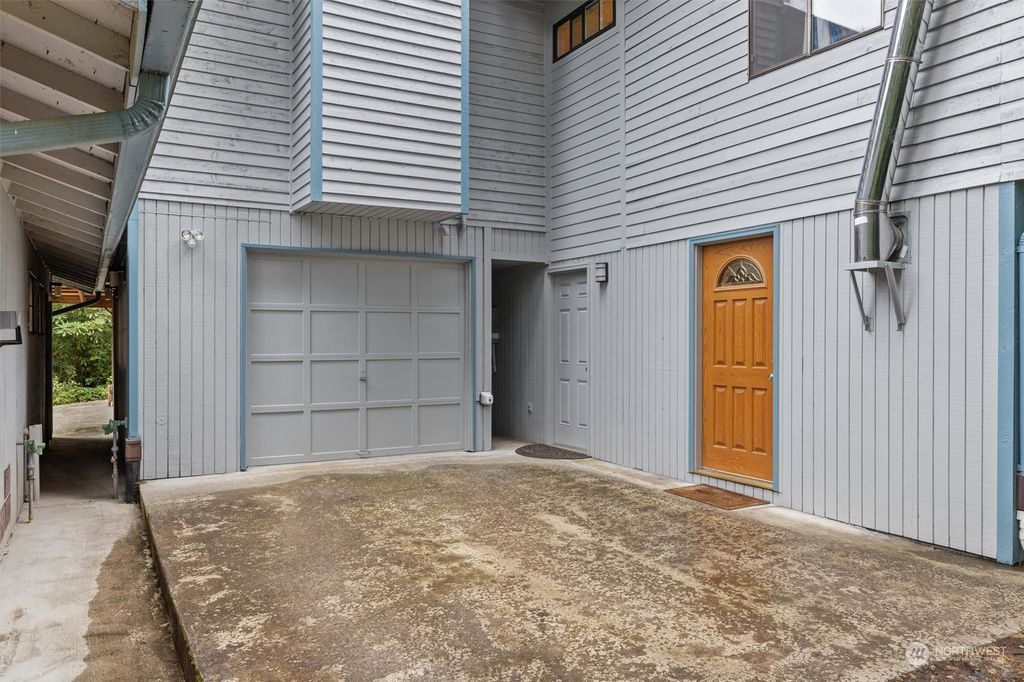 Photo of 29850 SE 285th Place, Ravensdale, WA 98051 (MLS # 2272077)