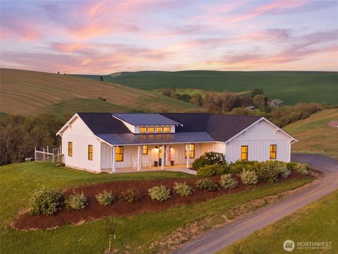 Photo of 518 Stonecipher Road, Waitsburg, WA 99361 (MLS # 2516913)