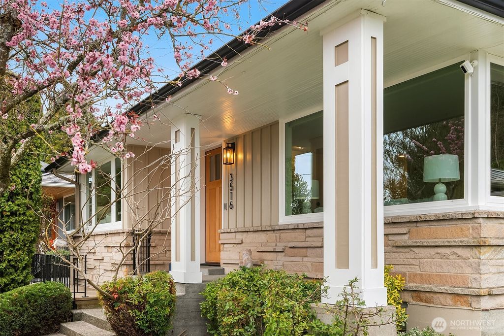 Photo of 3516 31st Avenue W, Seattle, WA 98199 (MLS # 2347226)