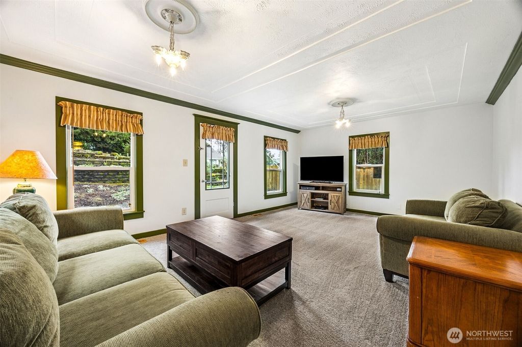 Photo of 15648 10th Avenue SW, Burien, WA 98166 (MLS # 2480303)