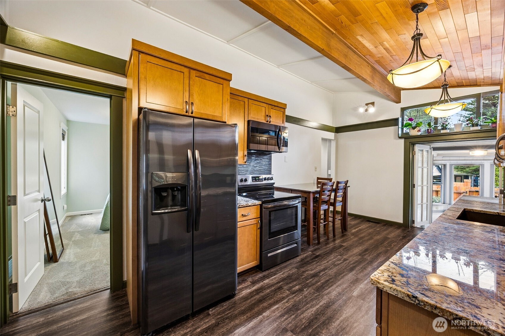 15648 10th Avenue SW