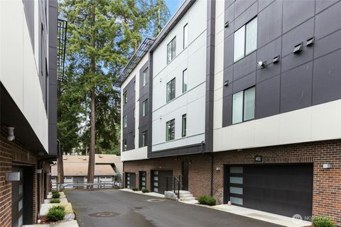 Photo of 15538 NE 15th Place #400, Bellevue, WA 98007 (MLS # 2481119)