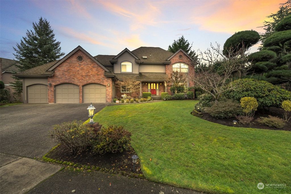 Photo of 33615 7th Place SW, Federal Way, WA 98023 (MLS # 2320069)