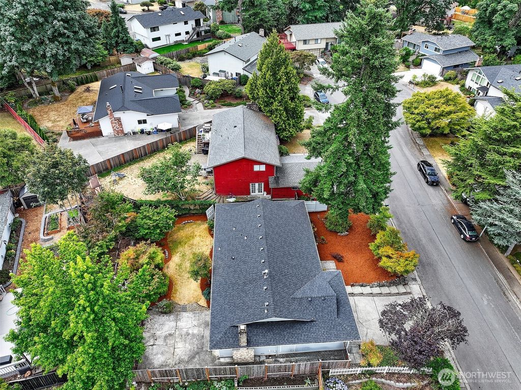 Photo of 2022 Aberdeen Place SE, Renton, WA 98055 (MLS # 2418967)