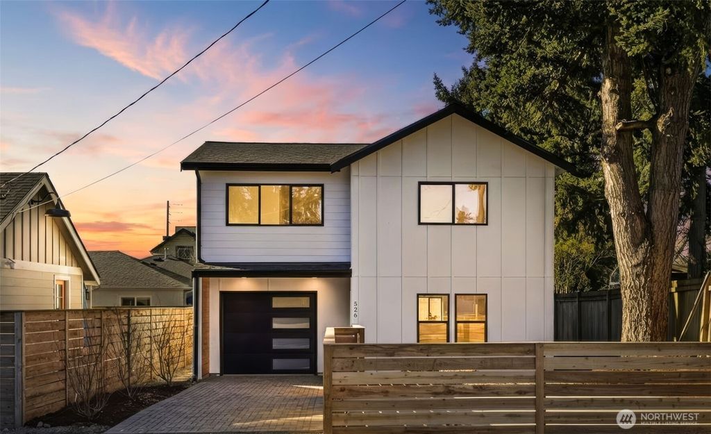 Photo of 526 N 100th Street, Seattle, WA 98133 (MLS # 2517128)