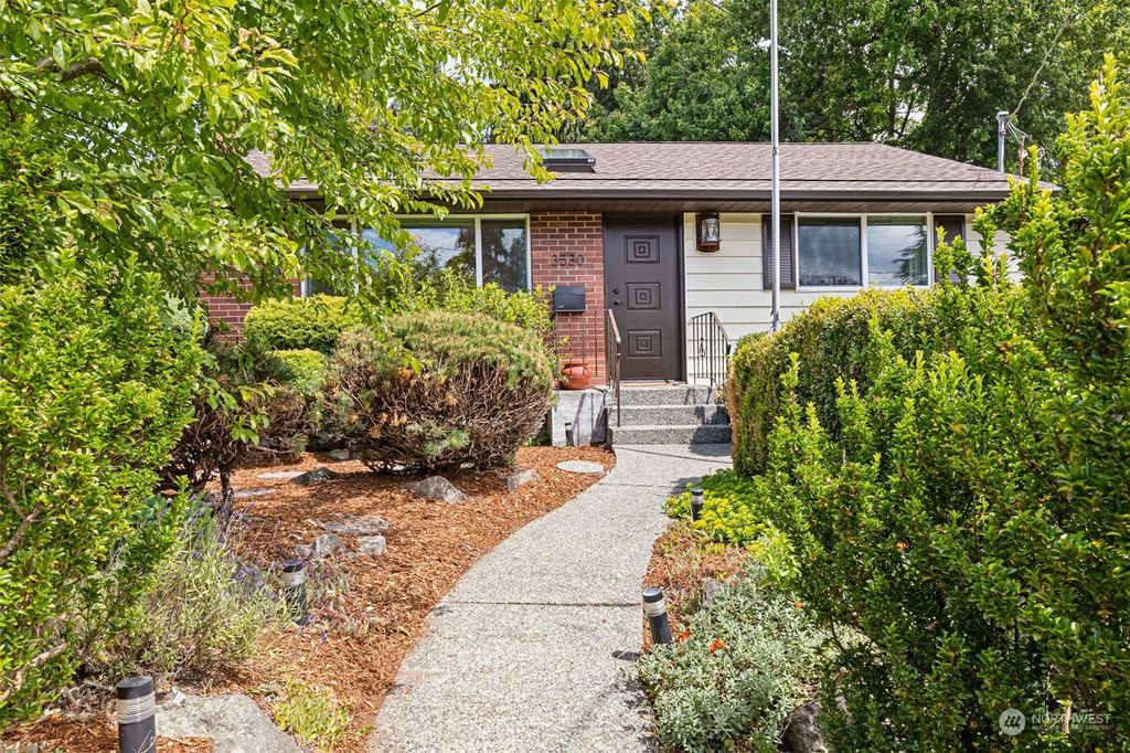 Photo of 3530 SW Southern Street, Seattle, WA 98126 (MLS # 2253810)