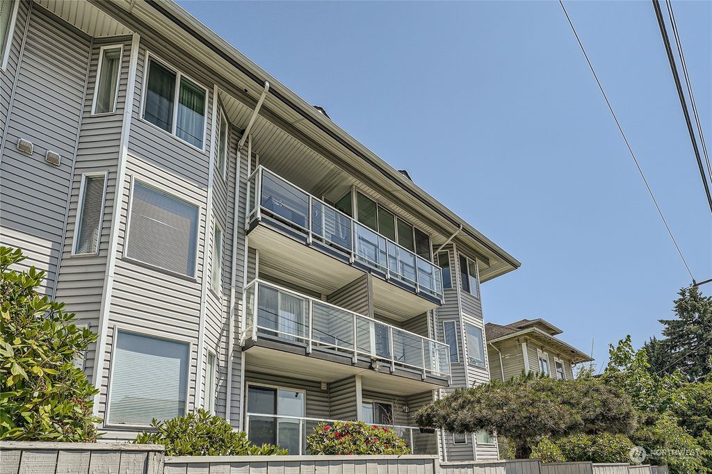 Photo of 1700 12th Avenue S #304, Seattle, WA 98144 (MLS # 2132304)