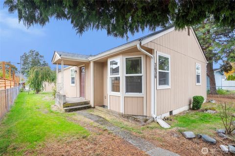 Photo of 3636 S Tyler Street, Tacoma, WA 98409 (MLS # 2447416)