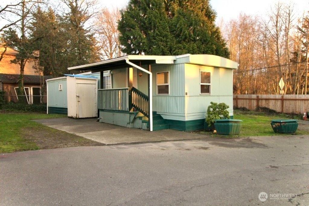 Photo of 2424 S 260th Street #45, Kent, WA 98032 (MLS # 2477895)