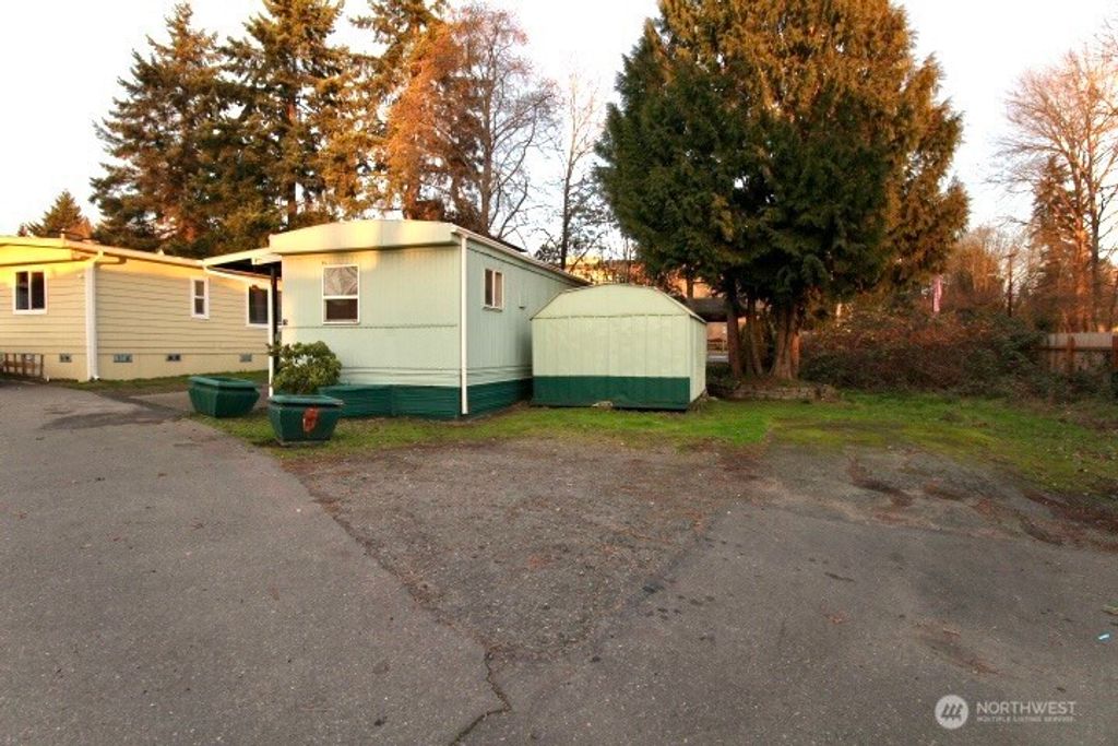 Photo of 2424 S 260th Street #45, Kent, WA 98032 (MLS # 2477895)