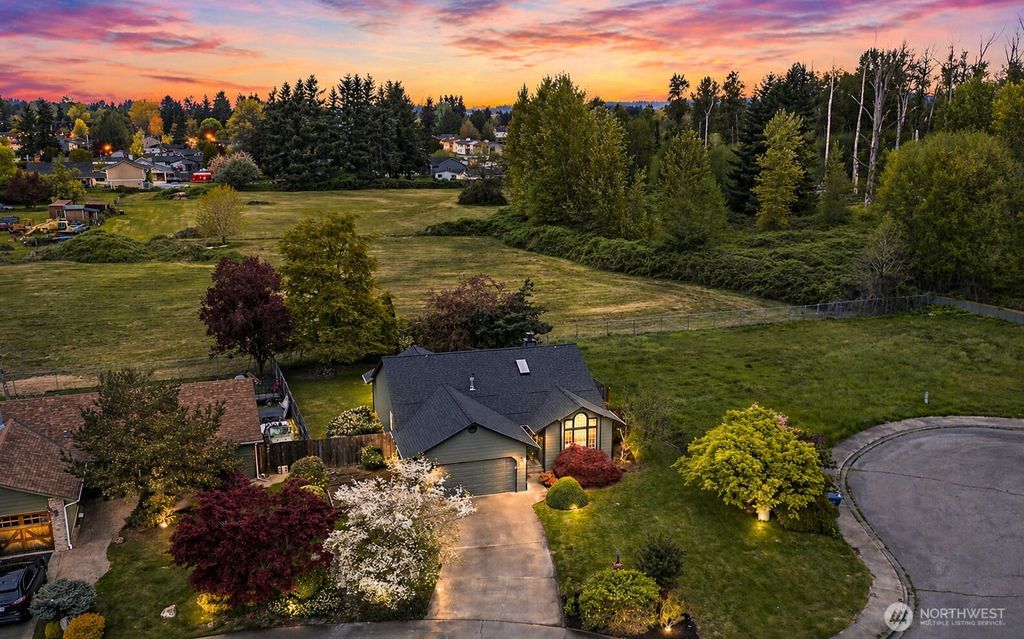 Photo of 345 White River Drive, Pacific, WA 98047 (MLS # 2514522)