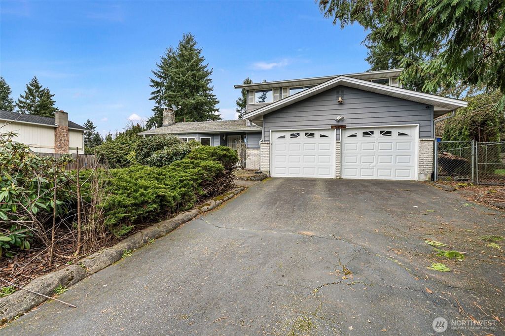 Photo of 15015 111th Avenue Ct E, Puyallup, WA 98374 (MLS # 2486043)