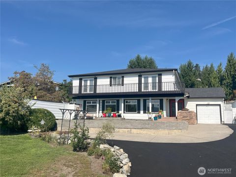 Photo of 175 Green Avenue, Manson, WA 98831 (MLS # 2434367)