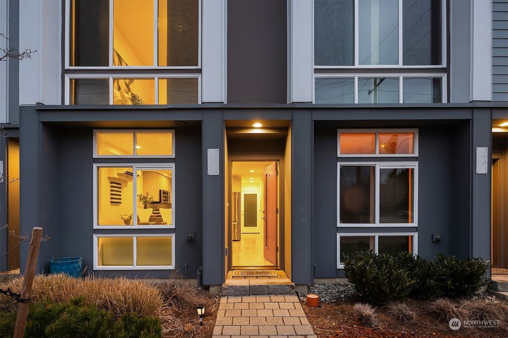 Photo of 3908 SW Dawson Street, Seattle, WA 98136 (MLS # 2217516)