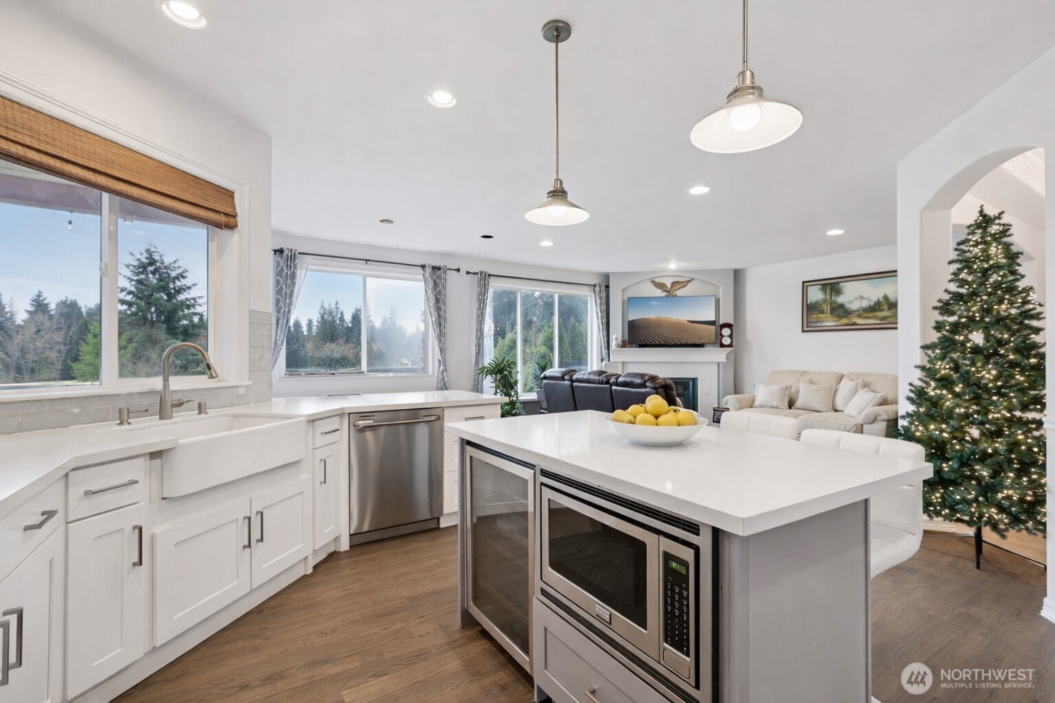 1920 32nd Avenue Ct SW