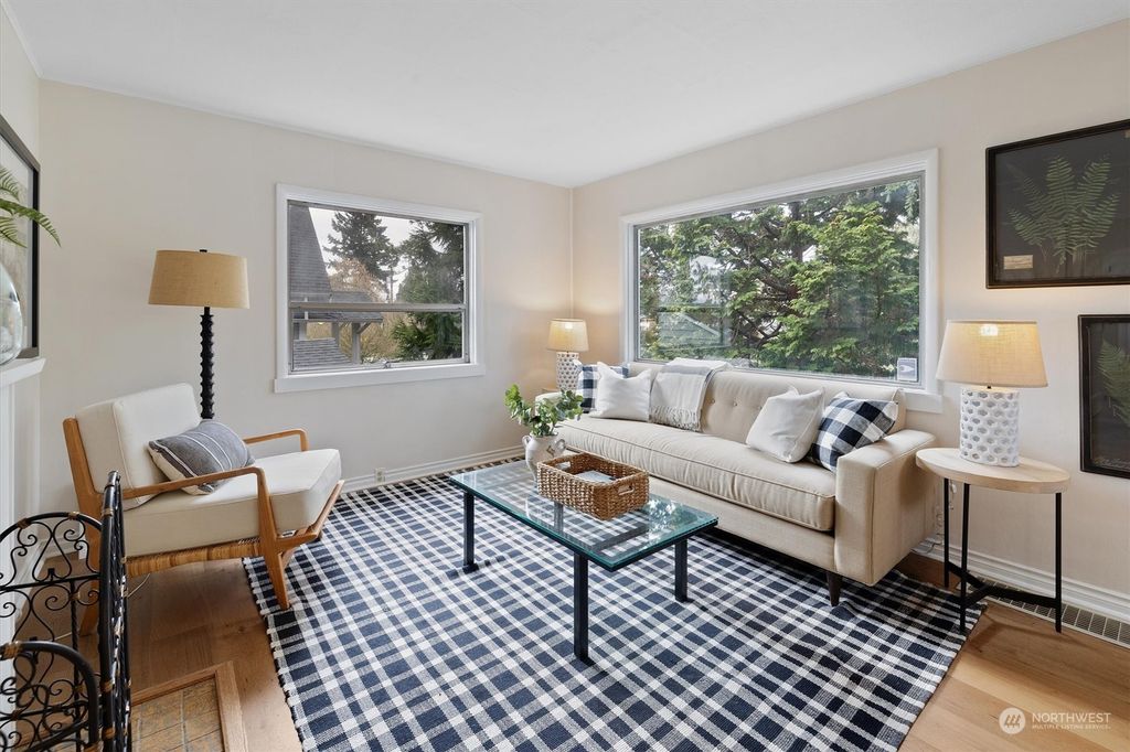 Photo of 7718 Linden Avenue N, Seattle, WA 98103 (MLS # 2326553)