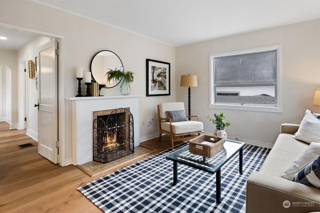 Photo of 7718 Linden Avenue N, Seattle, WA 98103 (MLS # 2326553)