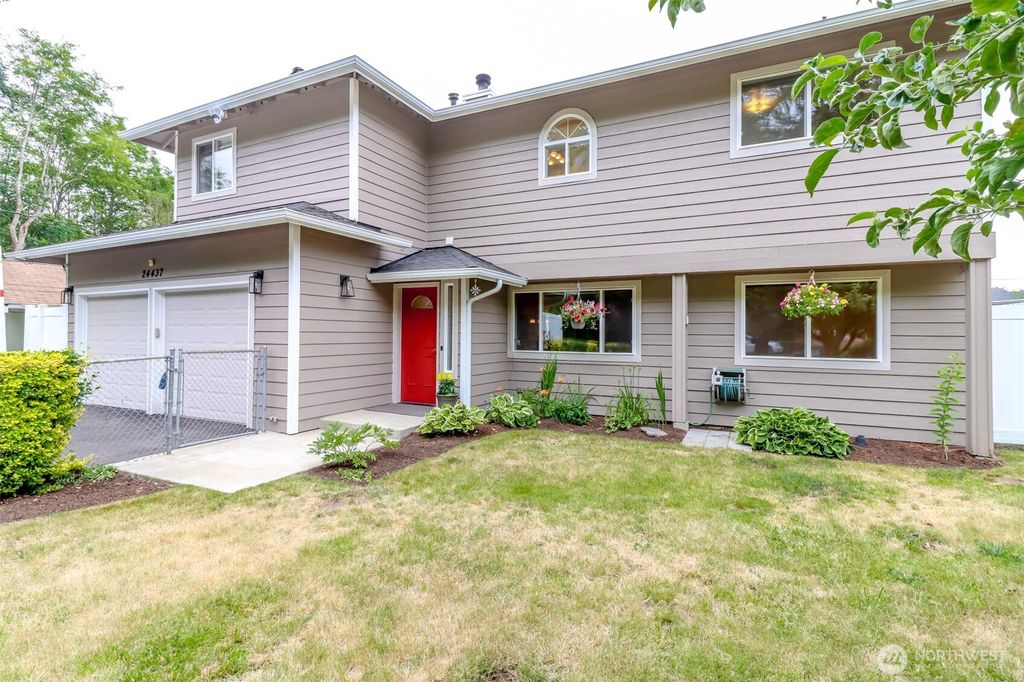 Photo of 24437 25th Avenue S, Des Moines, WA 98198 (MLS # 2400268)