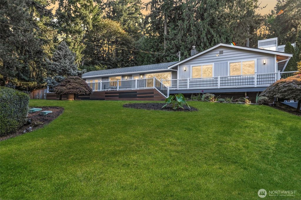 Photo of 1136 205th Avenue NE, Sammamish, WA 98074 (MLS # 2414758)