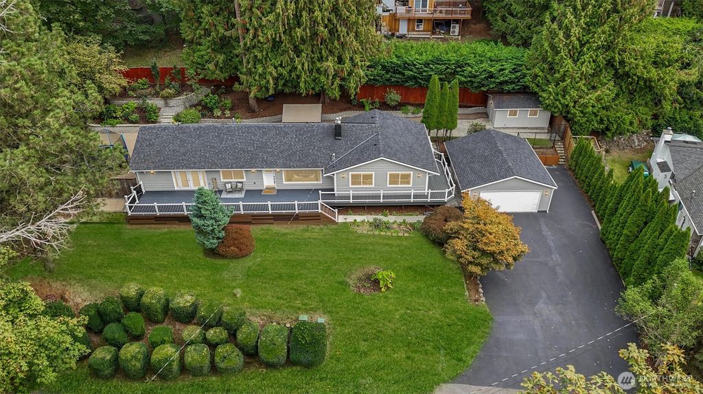 Photo of 1136 205th Avenue NE, Sammamish, WA 98074 (MLS # 2414758)