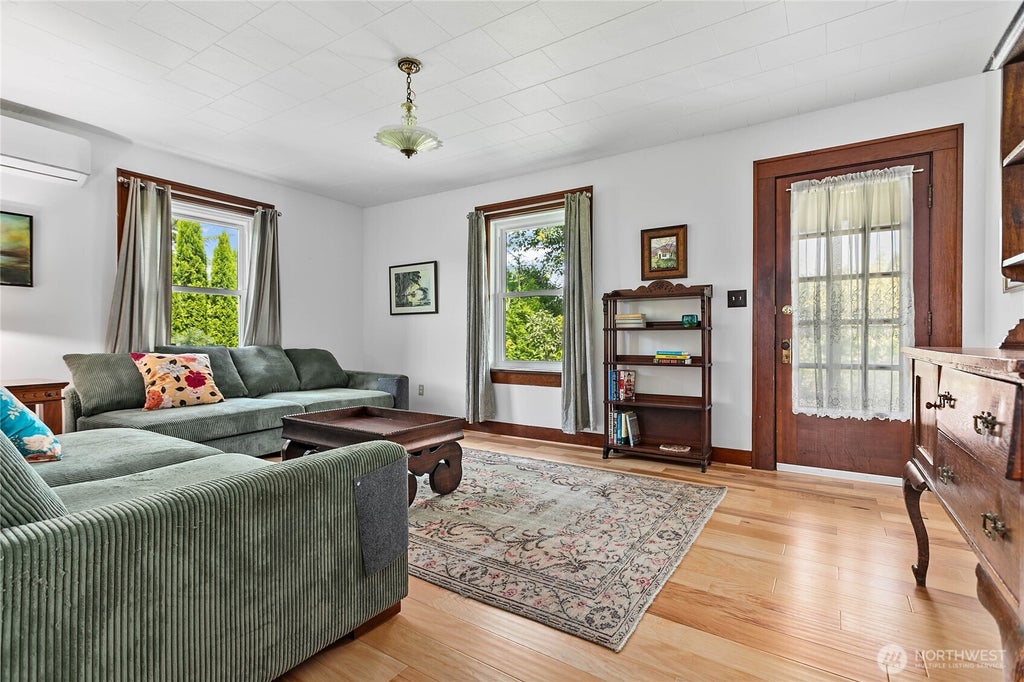 Photo of 208 Mead Avenue, Everson, WA 98247 (MLS # 2591406)