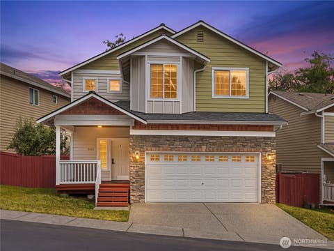 Photo of 2623 145th Street SW, Lynnwood, WA 98087 (MLS # 2554198)