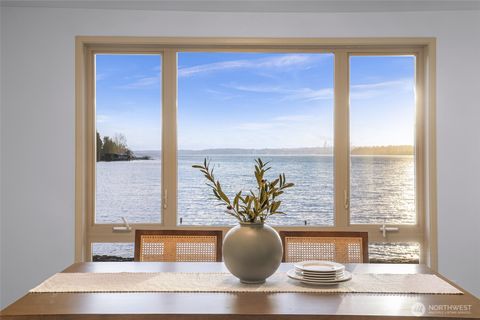 9727 NE Juanita Drive 308 Kirkland WA 98034