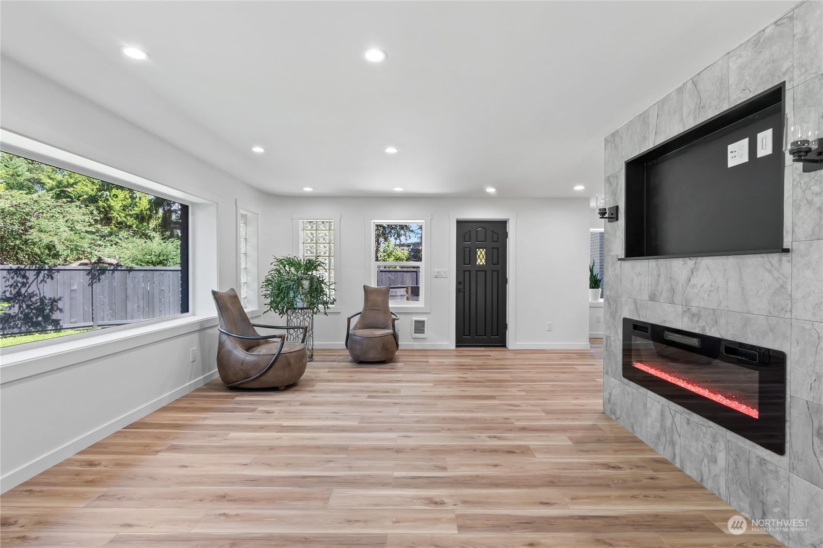 6216 75th Street W