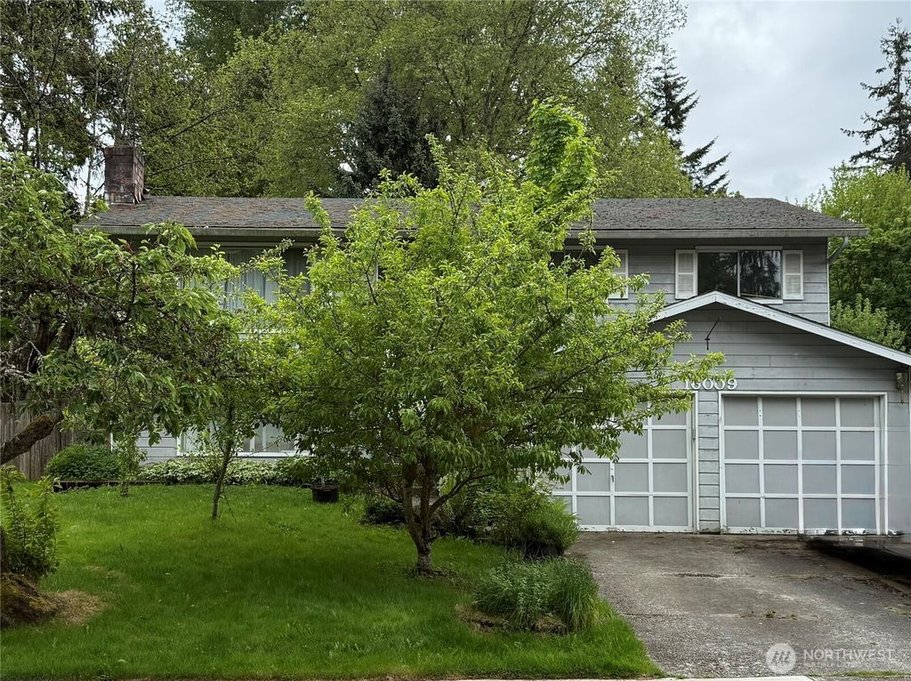 Photo of 16009 NE 106th Street, Redmond, WA 98052 (MLS # 2391231)