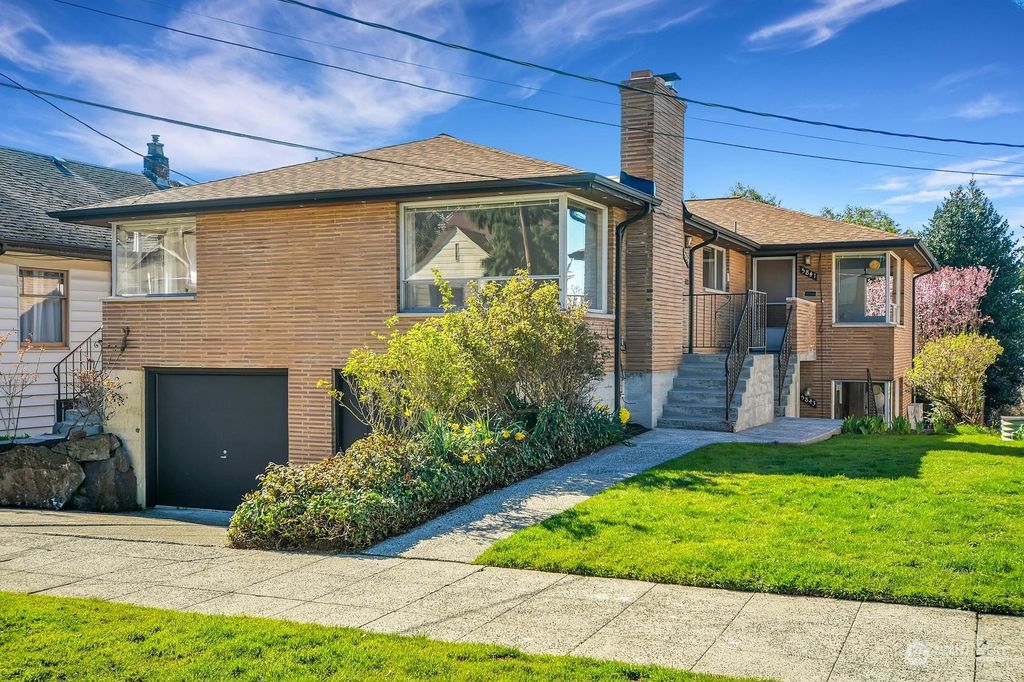 Photo of 5839 5th Avenue NW, Seattle, WA 98107 (MLS # 2204321)