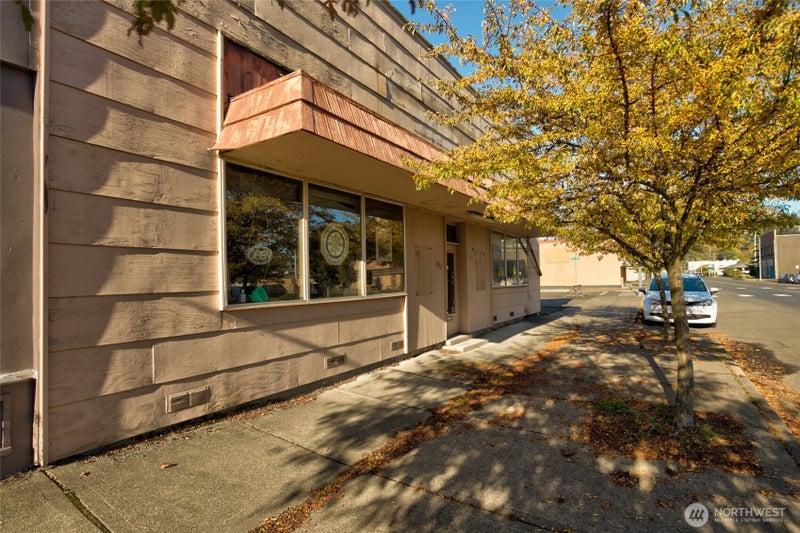 608 8th Street