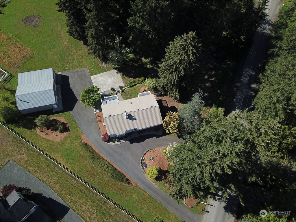 Photo of 38217 244th Avenue SE, Enumclaw, WA 98022 (MLS # 2289020)