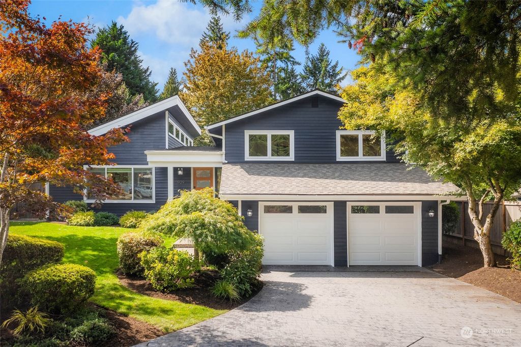 Photo of 1929 5th Place, Kirkland, WA 98033 (MLS # 2164190)