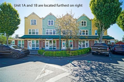 Photo of 816 Cherry Avenue, Sumner, WA 98390 (MLS # 2396614)