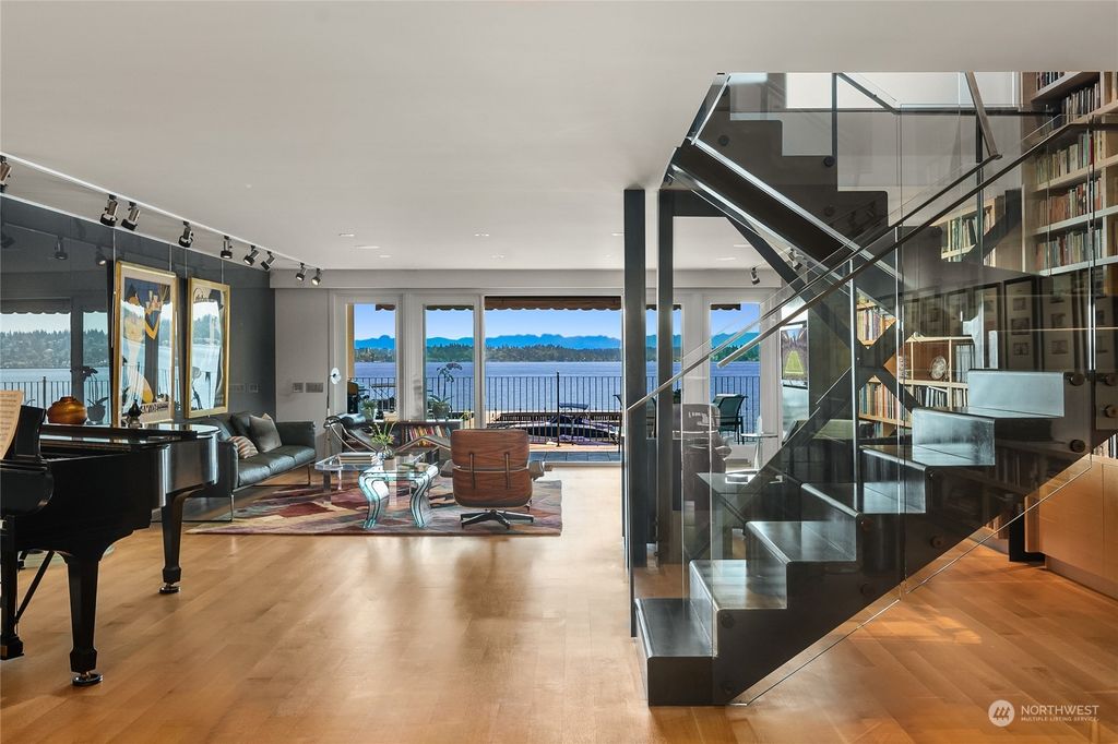 Photo of 302 Lakeside Avenue S #102, Seattle, WA 98144 (MLS # 2312433)